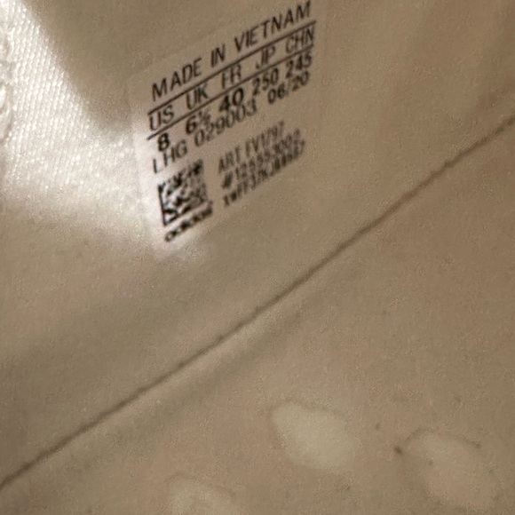 Addidaa NMDs white, and silver - Picture 8 of 8